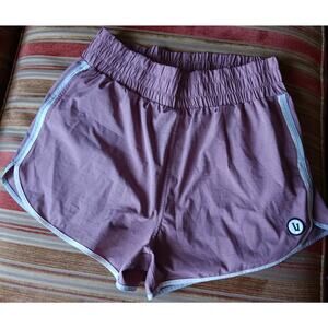 Women’s Vuori Cardiff Shorts - Marsala Color Block Color - XL. 🔥 Awesome